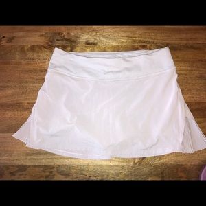 Lululemon Play off the pleat skirt 13”